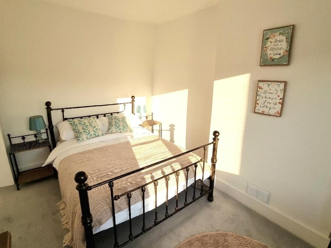 Hill View Villa Abertillery Екстериор снимка